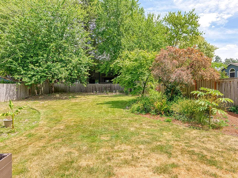 5560 SW 149th Ave — Photo 21