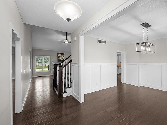 4th image of 5089 Wyndham Ct