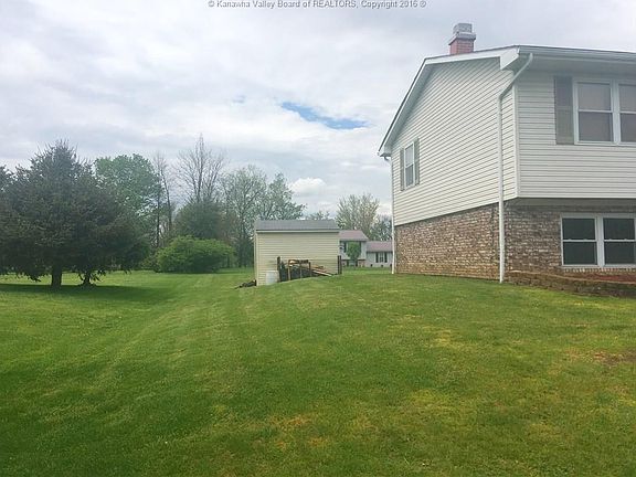 2nd image of 14 S Azalea Dr