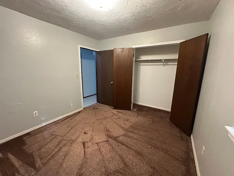 537 Franklin St — Photo 5