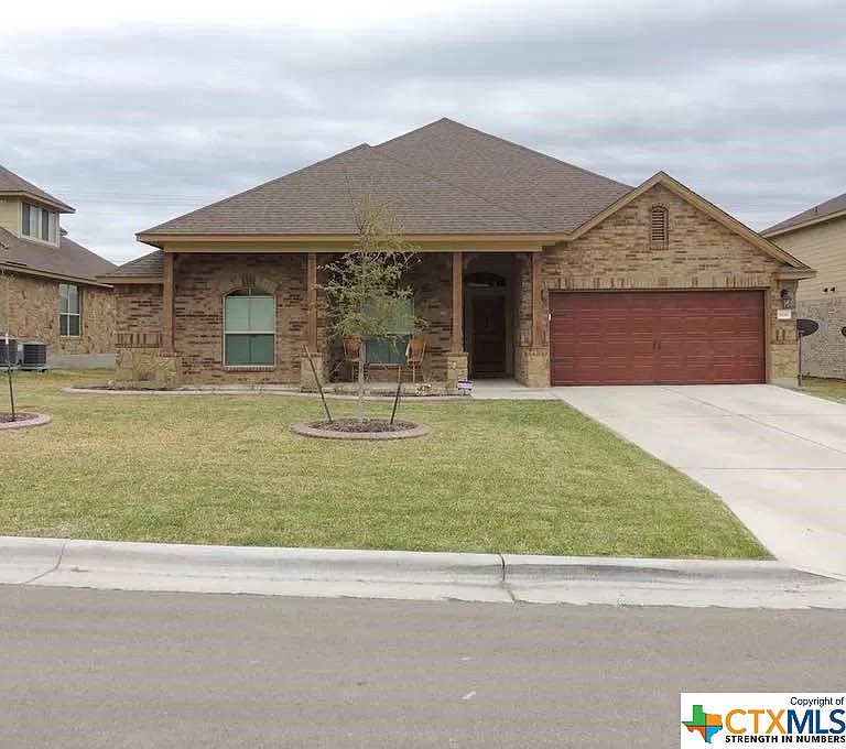 1st image of 806 Siena Ct