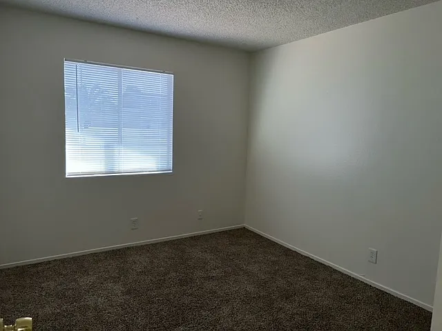 4754 E Harmon Ave — Photo 7