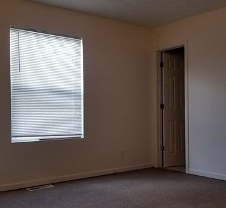 1st image of 217 S 8th St #3