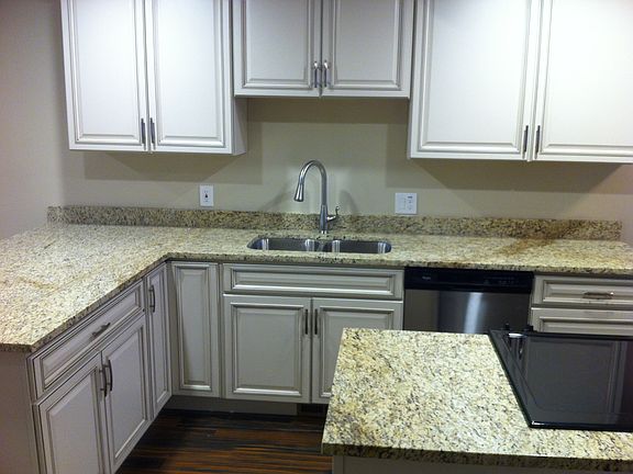 2nd image of 1765 E Lincoln Ln APT 24