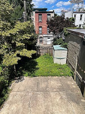 2nd image of 325 14th St #1