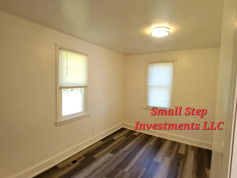 241 Ocran Rd — Photo 5