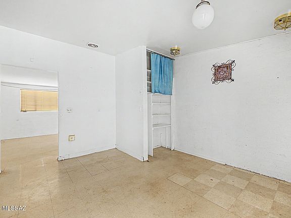 5th image of 316 S Avenue B