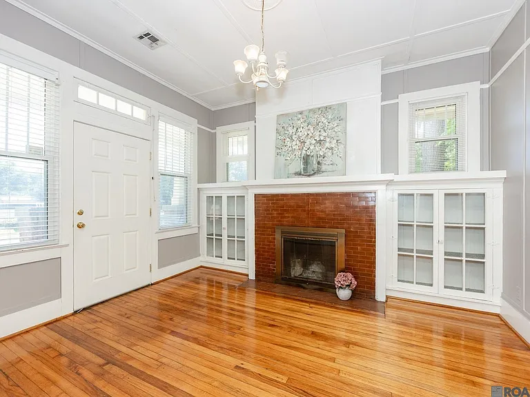 24030 Eden St — Photo 5