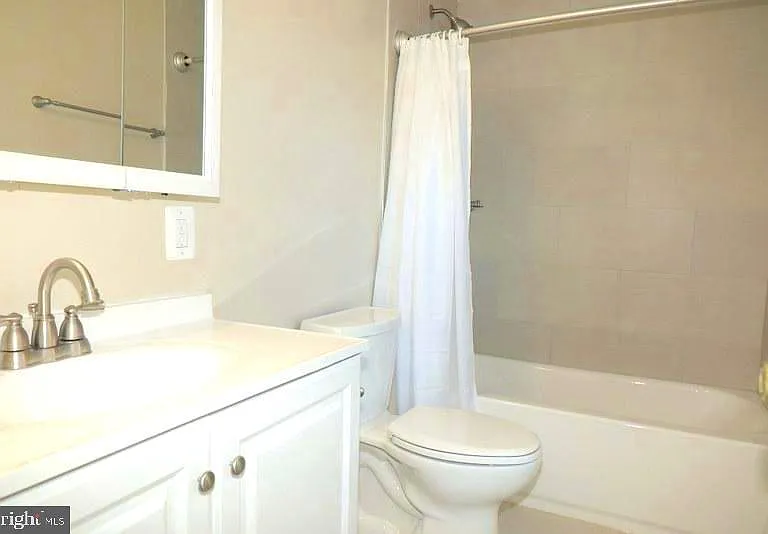 17325 Sandy Knoll Dr — Photo 13