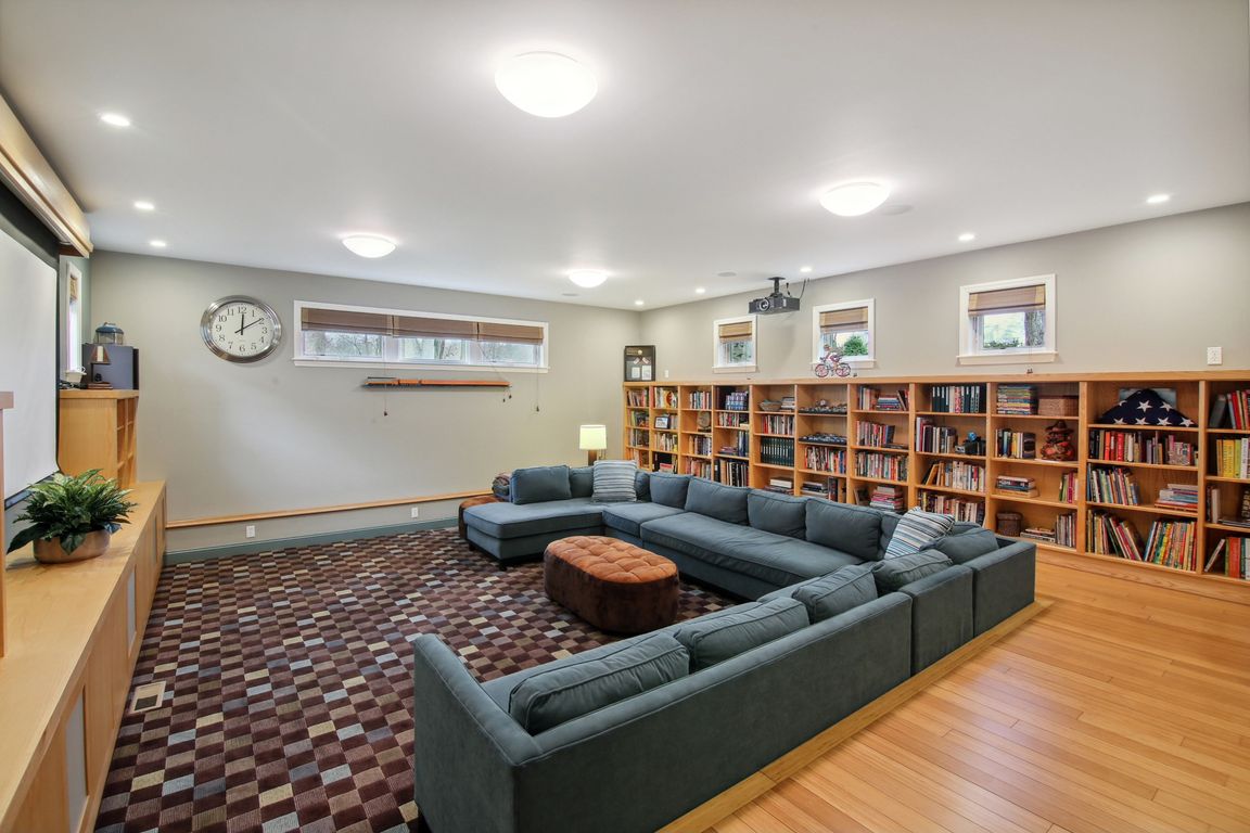 71 Waterside Ln, West Hartford, CT 06107 MLS 24044096 Zillow