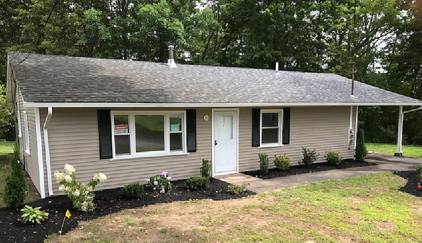 Model Home - 4 Lewis Rd.