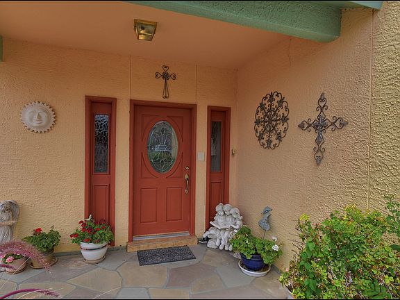 5th image of 533 Moondale Dr