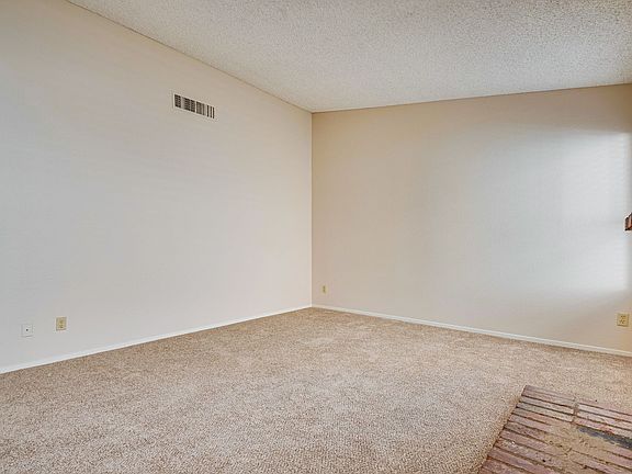 5th image of 2428 Charteroak St