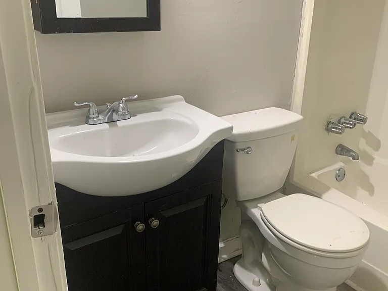 217 Linda Ln SE — Photo 5