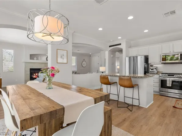 7536 Engleberg Ave, Las Vegas, NV 89178