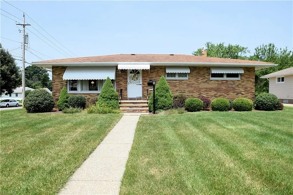11598 Glamer Dr photo 1