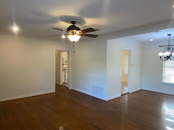 4th image of 4208 Trail Lake Dr