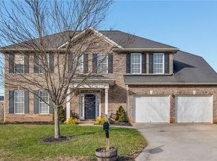 645 Pecan Ridge Cir, Kernersville, NC 27284