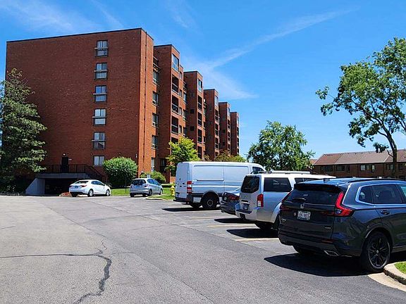 3rd image of 3700 Capri Ct APT 403