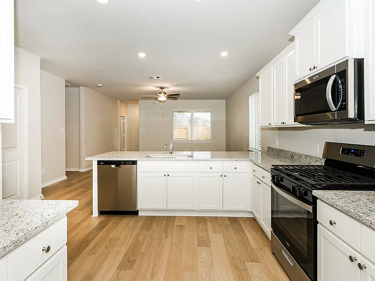 408 Mustang Trot Dr — Photo 8