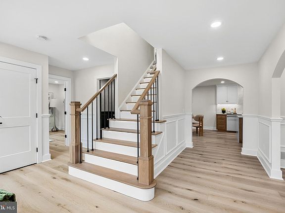 3rd image of 201 Centre St