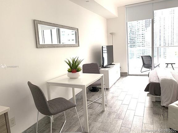 3rd image of 1300 Brickell Bay Dr APT 2713