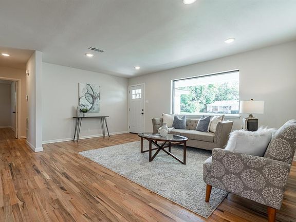 5th image of 217 Bedford Ct