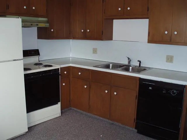 2 bed, 900 sqft, $1,250 — Photo 4