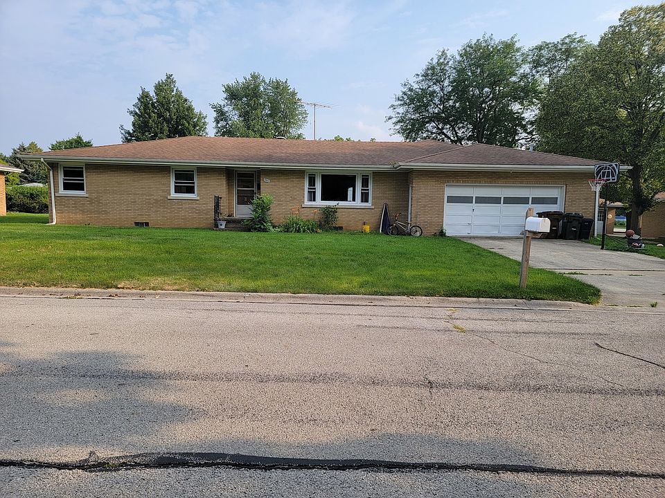 1st image of 428 Blaine St