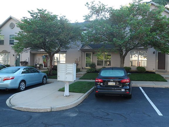 5th image of 34 Woodbrook Dr