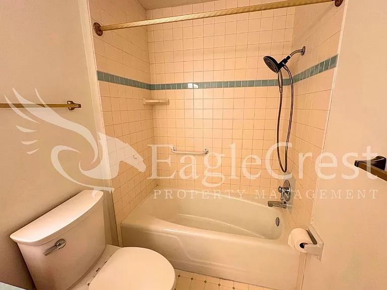 364 Catherine St #M1 — Photo 31