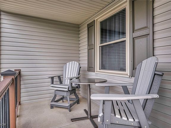 3rd image of 3360 Barra Dr