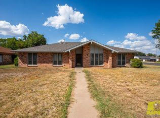 3002 Sierra Dr, San Angelo, TX 76904