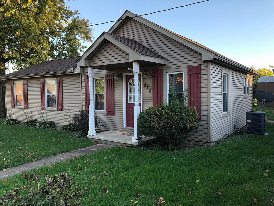 FRONT OF HOUSE