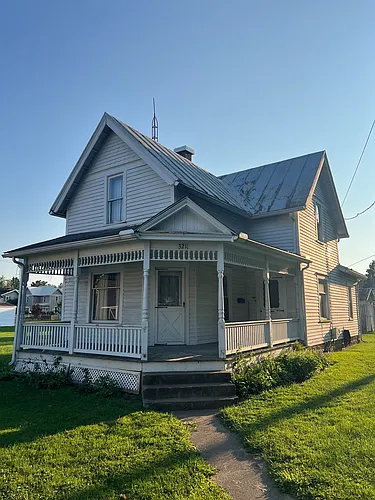321 Grant St Photo 1
