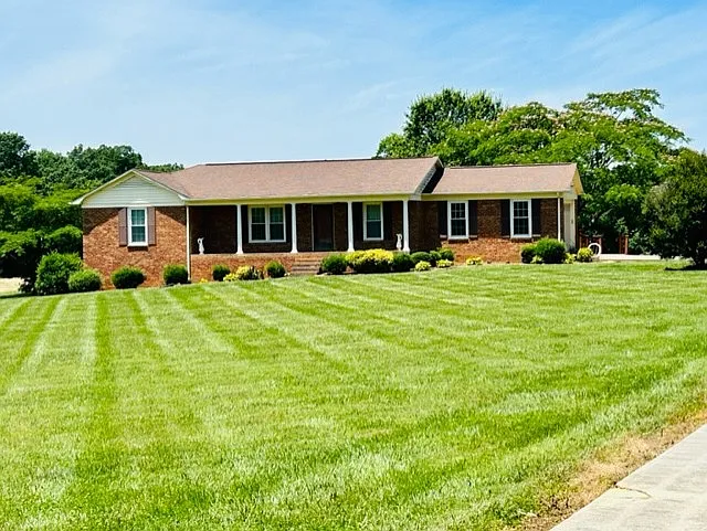 3 bed, 1775 sqft, $2,700 — Photo 4
