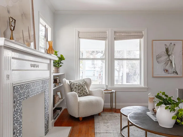 904 Josephine St — Photo 10