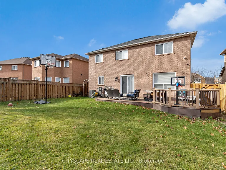 6421 Donway Dr — Photo 40