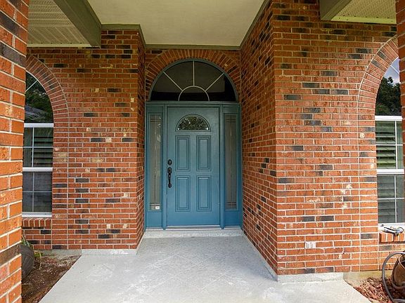 3rd image of 820 32nd Ave