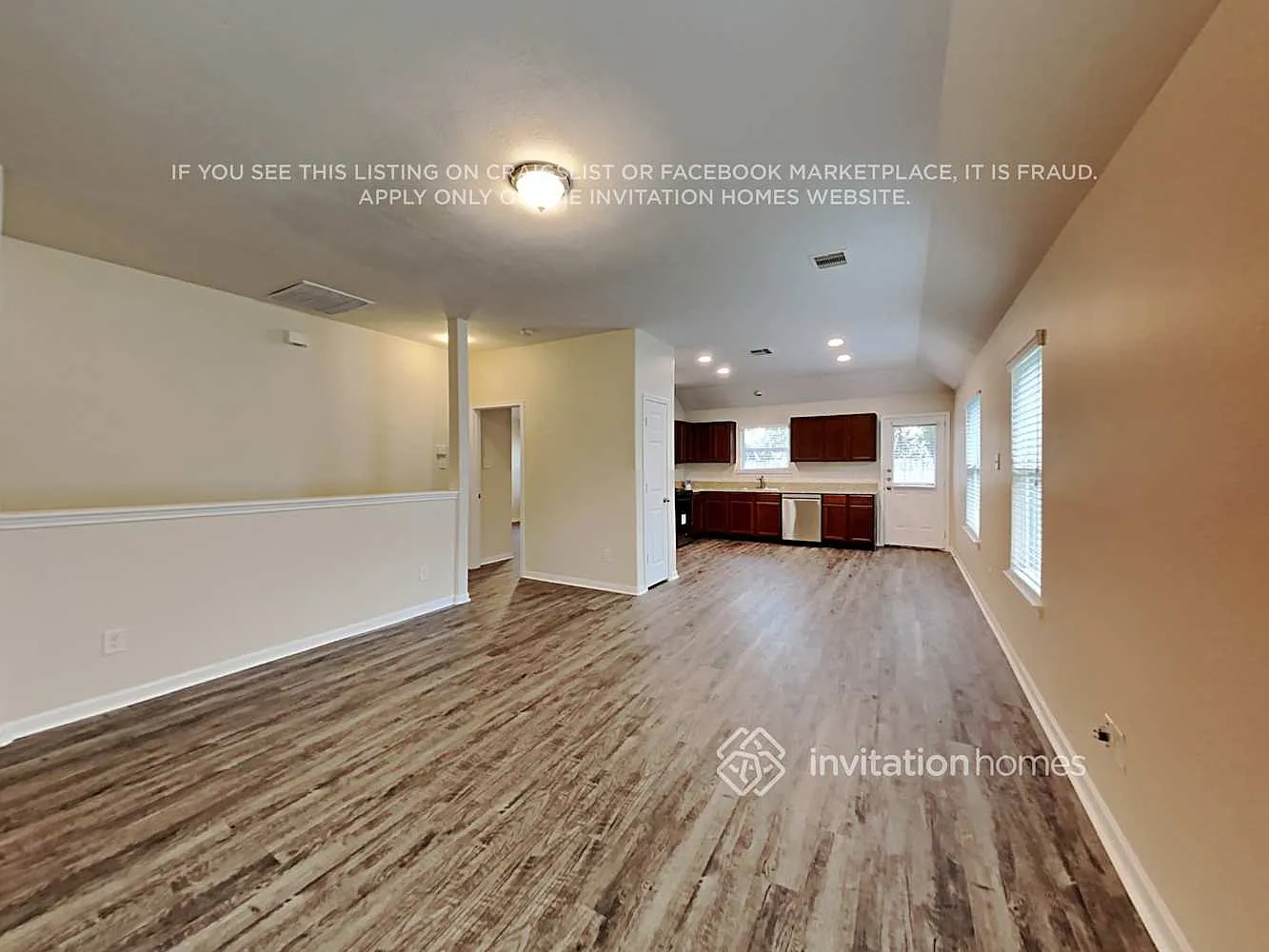 8574 Chaletford Dr Houston, TX 77044 — Photo 4