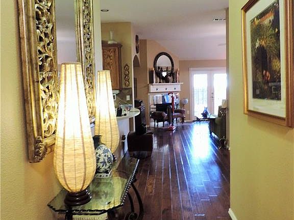 5th image of 9300 Regal Oaks Dr