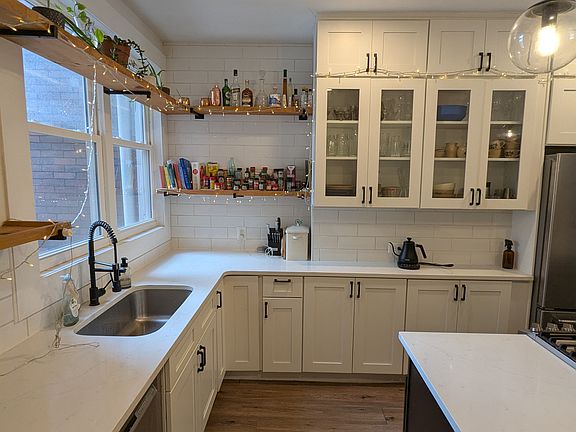 Ample cabinet space