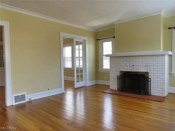 3rd image of 13513 Clifton Blvd #1