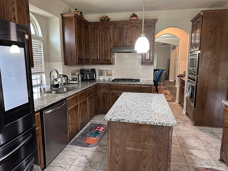 912 Foxtail Dr — Photo 9