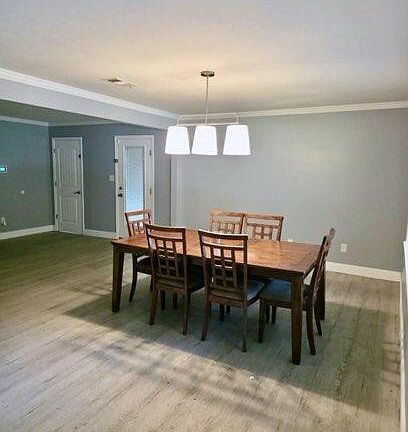 2nd image of 104 Kathy St