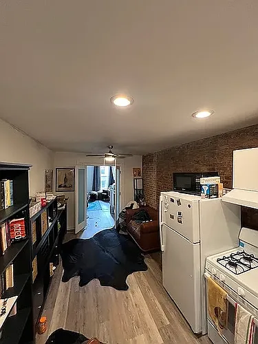 158 5th Ave #4R Photo 1
