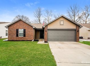 121 Hilltop Farms Blvd, New Whiteland, IN 46184