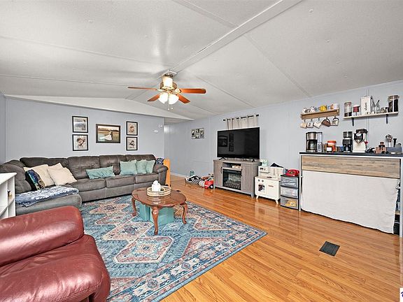4th image of 3302 Bellwood Rd