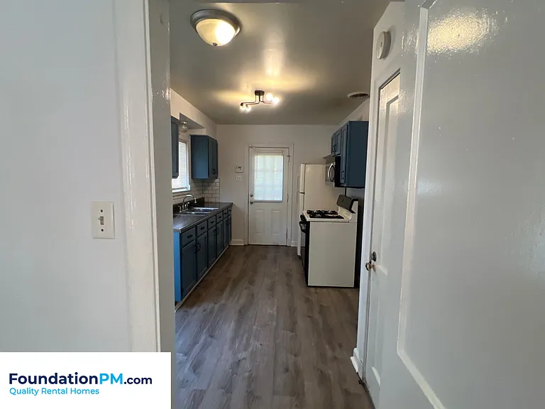 2144 Vollintine Ave — Photo 5
