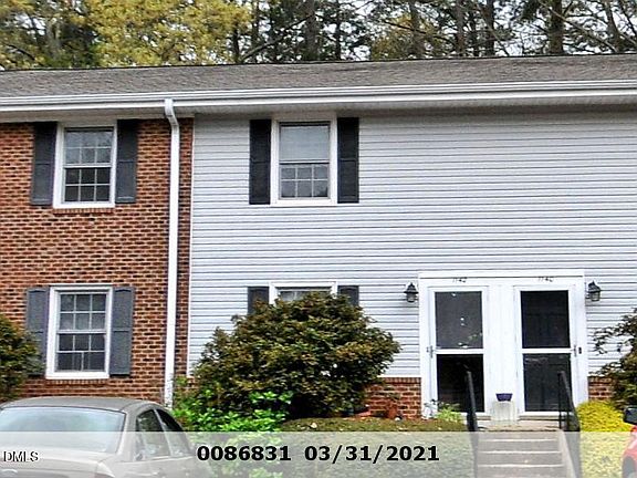 2nd image of 1142 Nottingham Cir